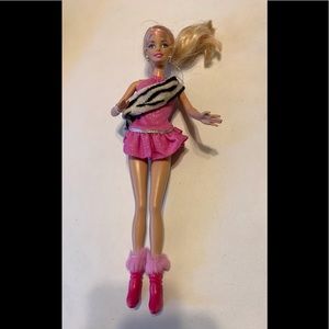 Barbie Fashionistas Cutie Doll